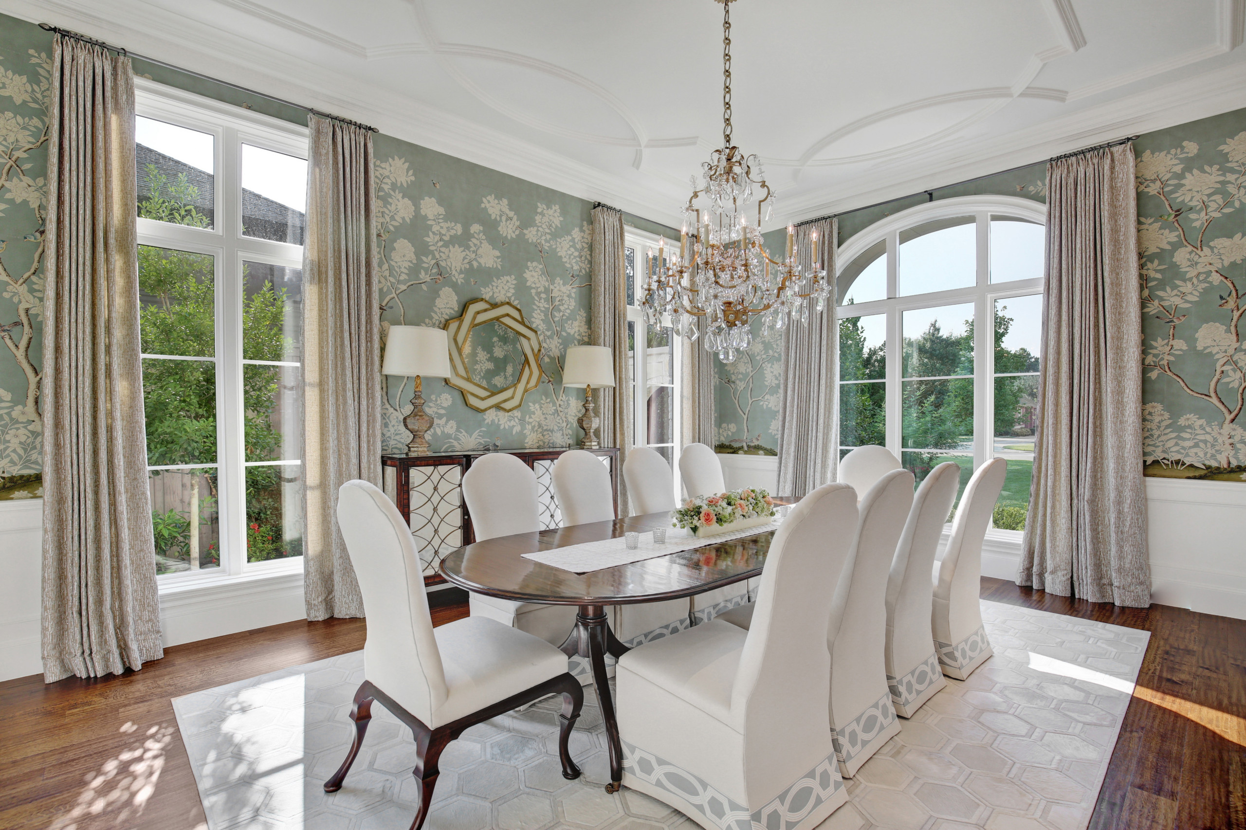 Elegant dining room in a luxury home
